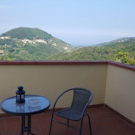 Vezzi Portio B&B La Taverna Degli Angeli מראה חיצוני תמונה